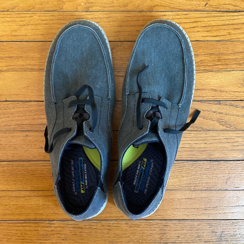Barely worn Sketchers